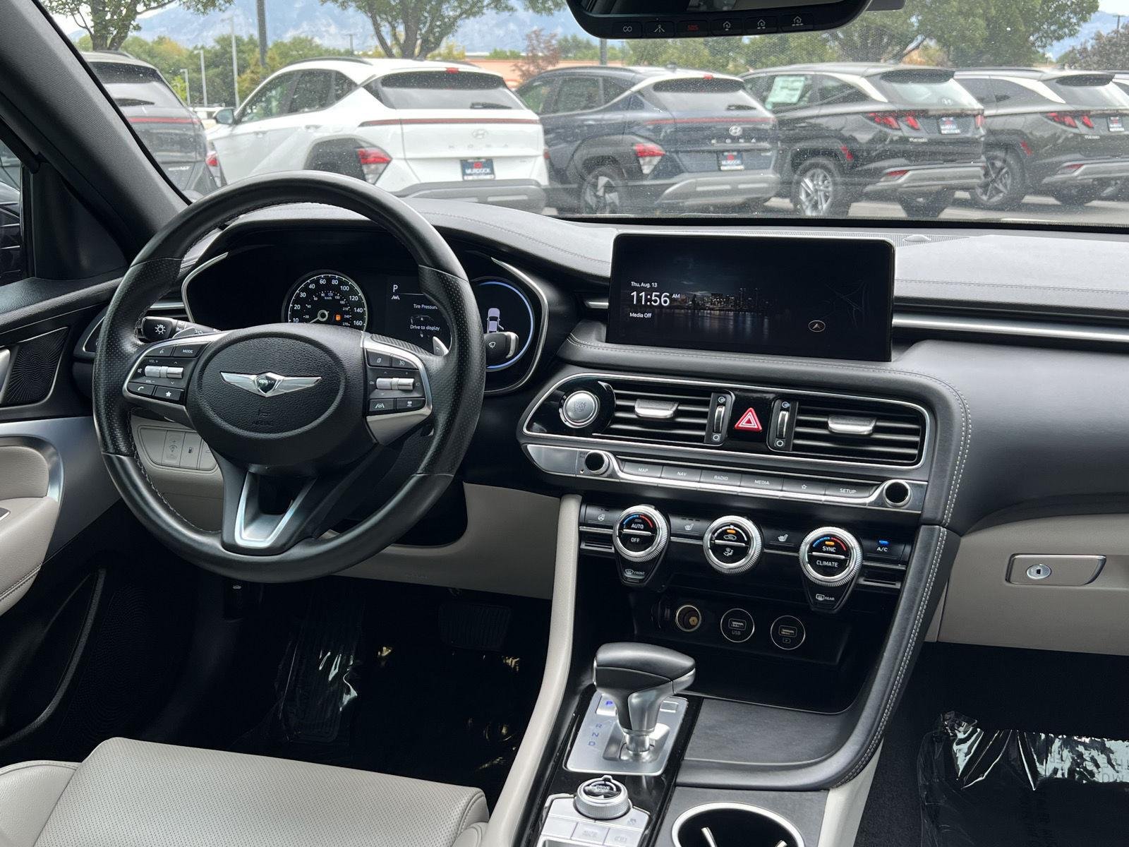 2023 GENESIS G70 Standard - Photo 7