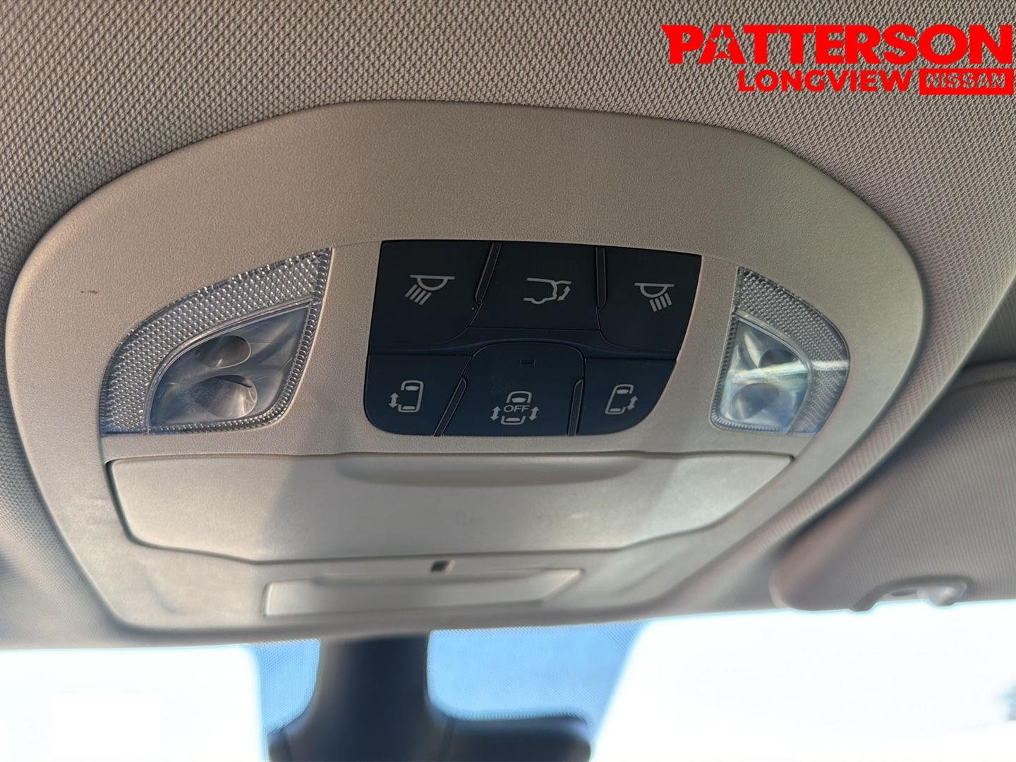 Used 2024 Diamond Black Crystal Pearlcoat Chrysler Touring L image 12