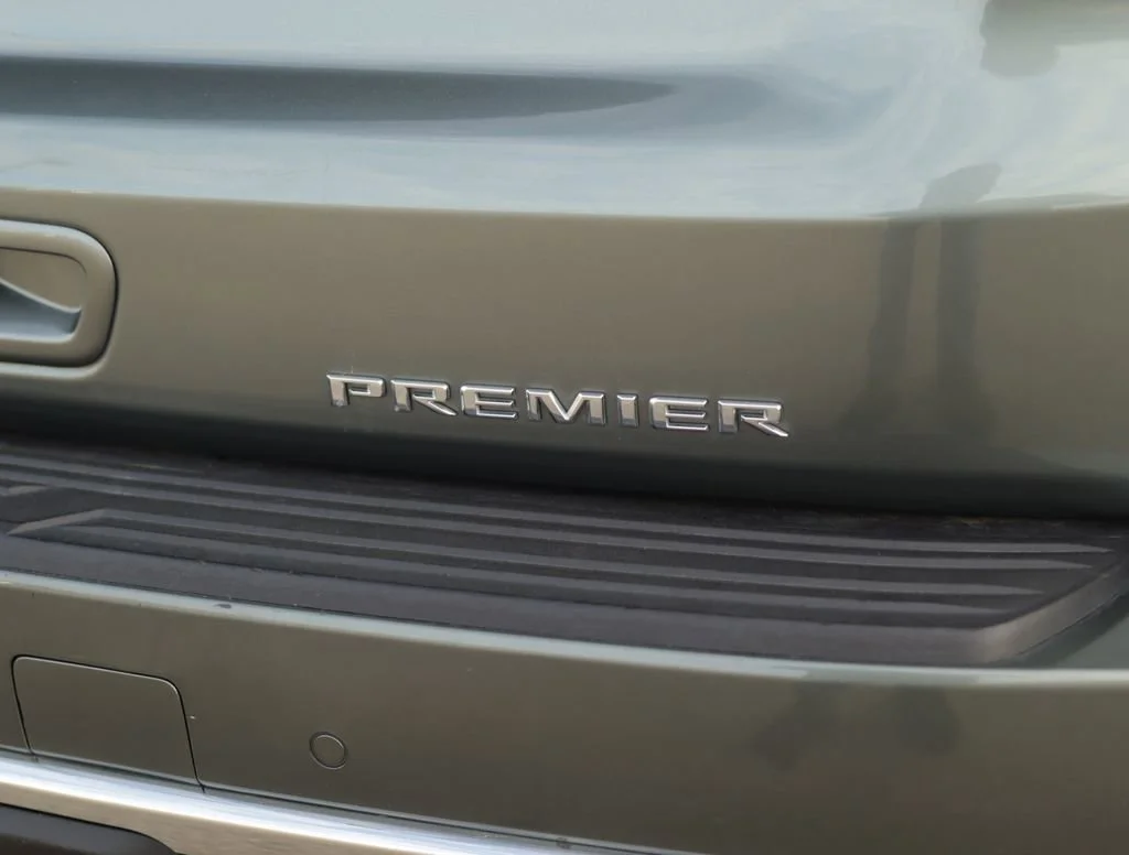 2023 Chevrolet Suburban Premier - Photo 37