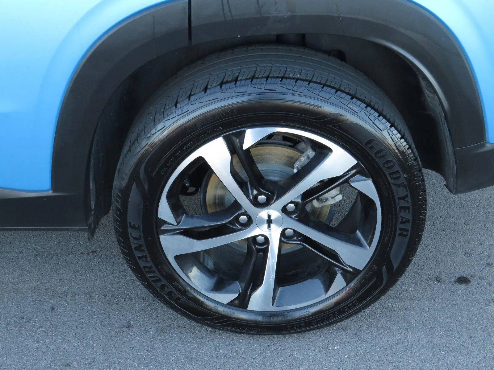 Used 2025 Marina Blue Metallic Chevrolet 1RS image 19