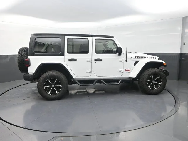 Used 2022 White Jeep Unlimited Rubicon image 11