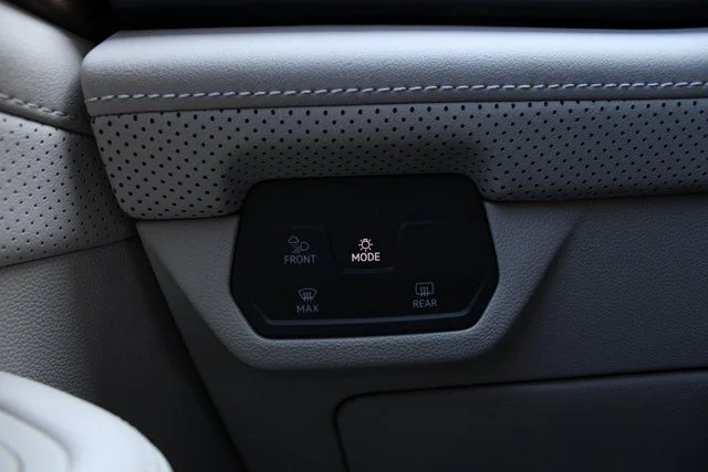 2026 Volkswagen Atlas SE w/Tech - Photo 18