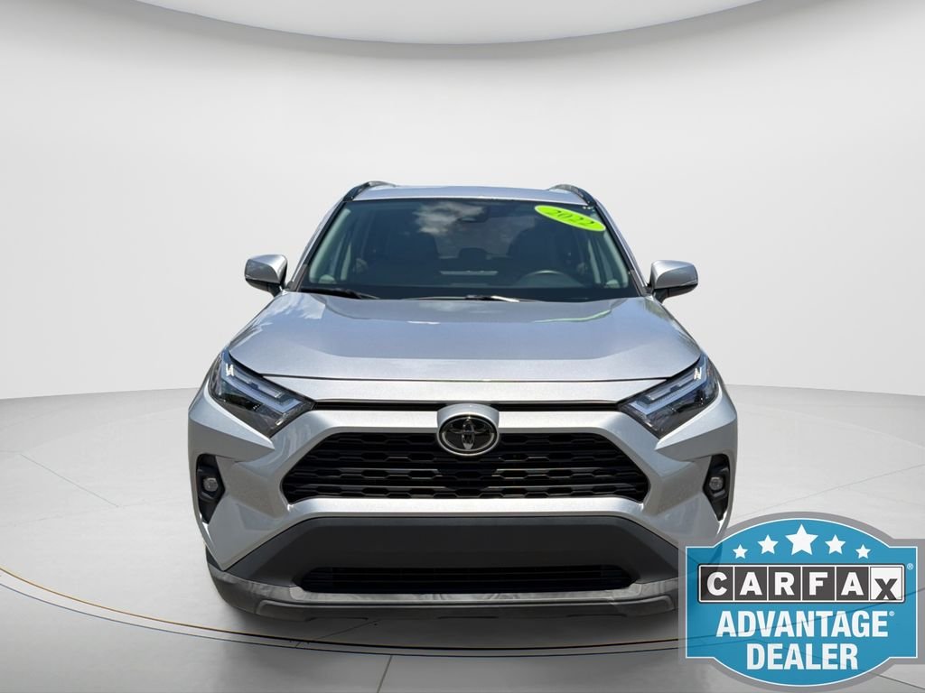 Used 2022 Silver Toyota XLE Premium image 2