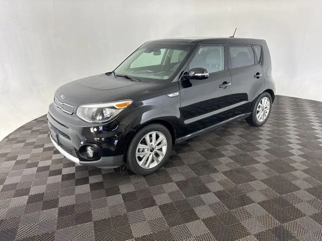 Used 2017 Black Kia Plus image 3