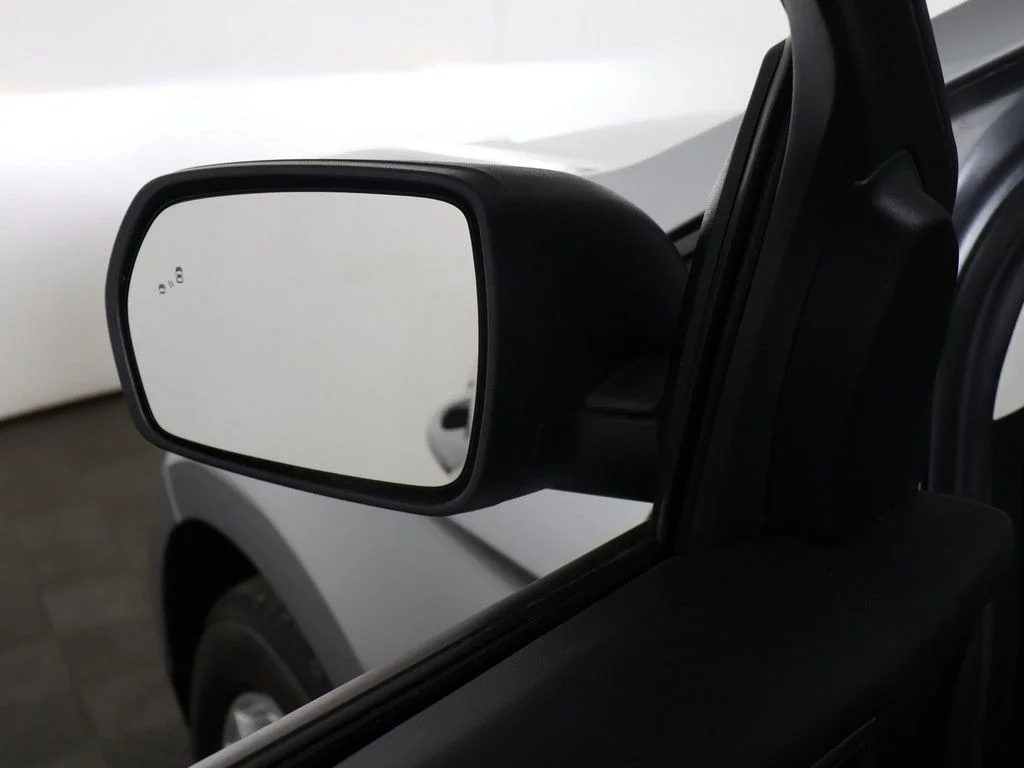 Used 2022 Silver Ford SE image 29