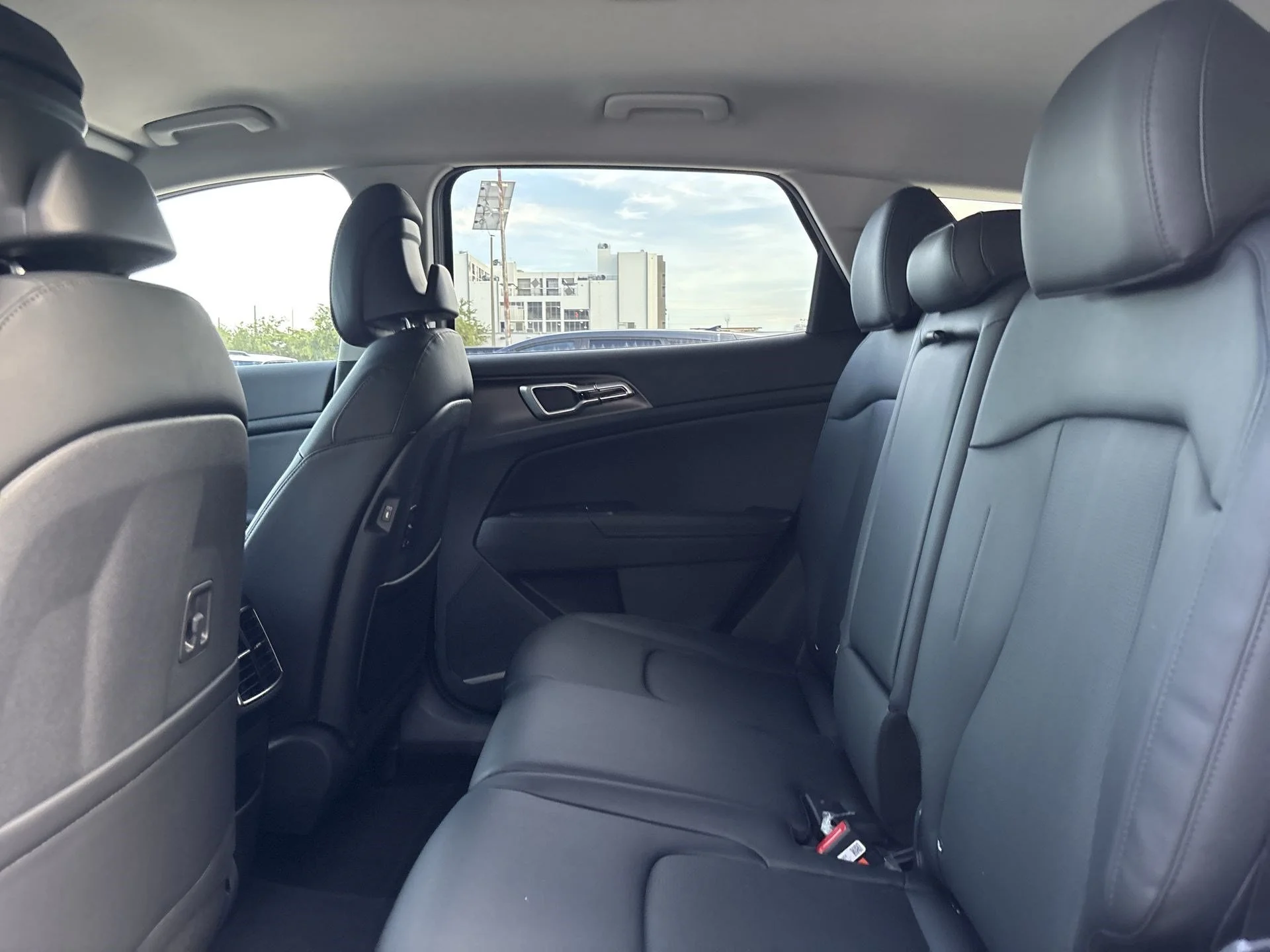 New 2026 Wolf Gray Kia EX image 22