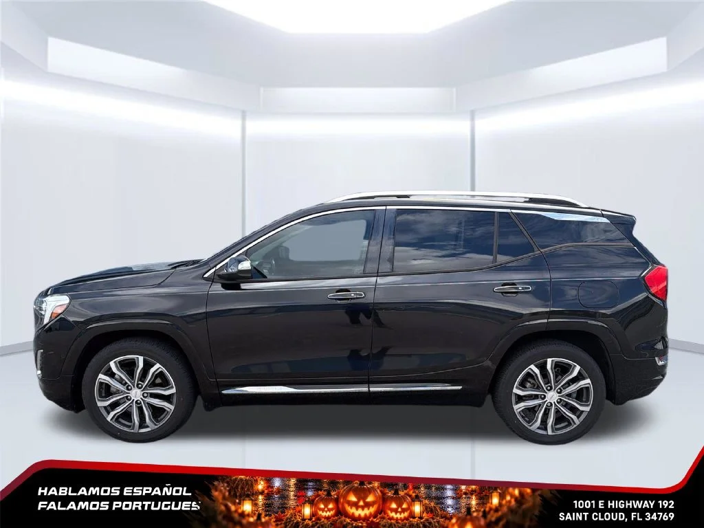 Used 2018 EBONY TWILIGHT METALLIC GMC Denali image 2