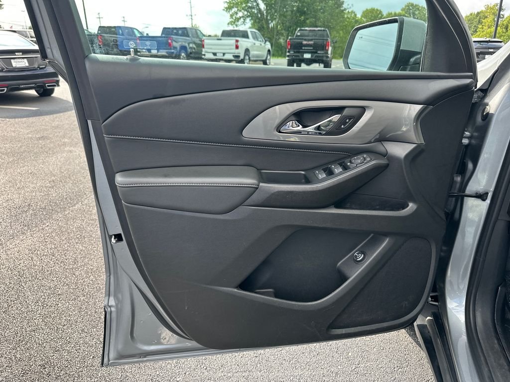 Used 2023 Gray Chevrolet LT image 12
