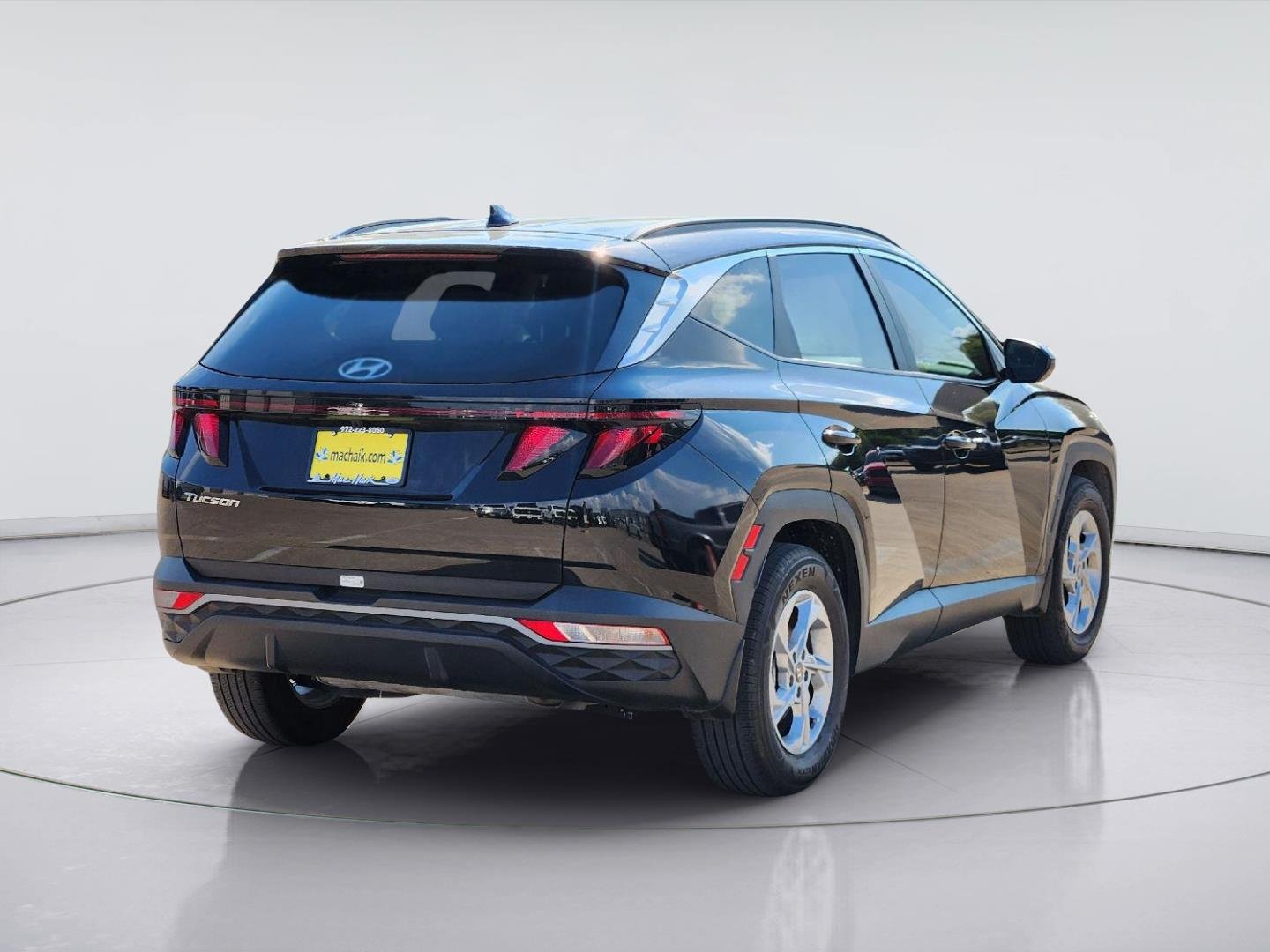 Used 2024 Black Pearl Hyundai SEL image 4