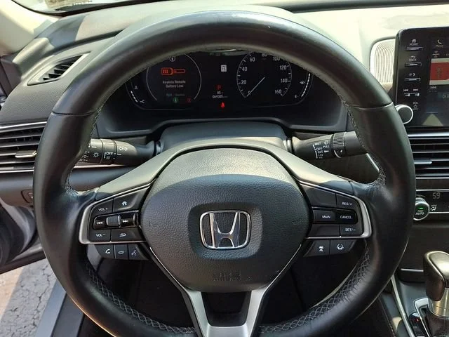 Used 2018 Silver Honda EX-L image 20