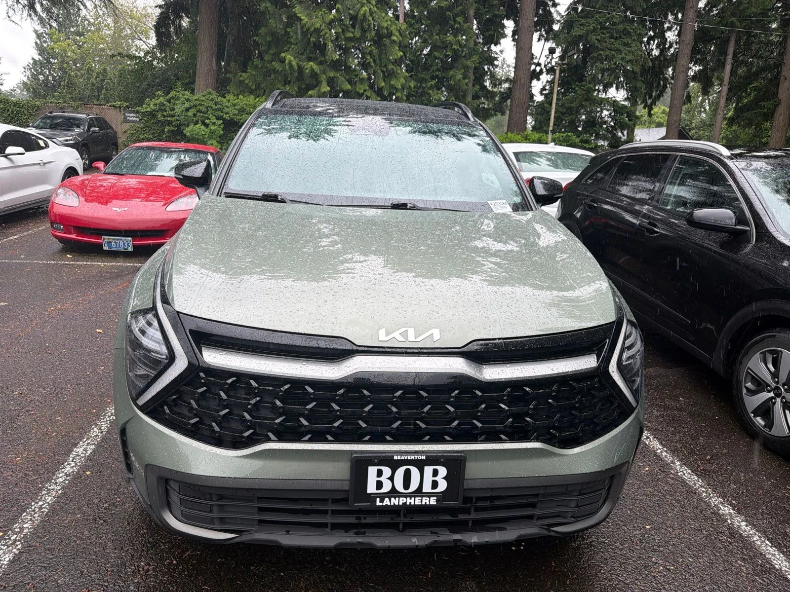 Used 2024 Green Kia X-Line image 2