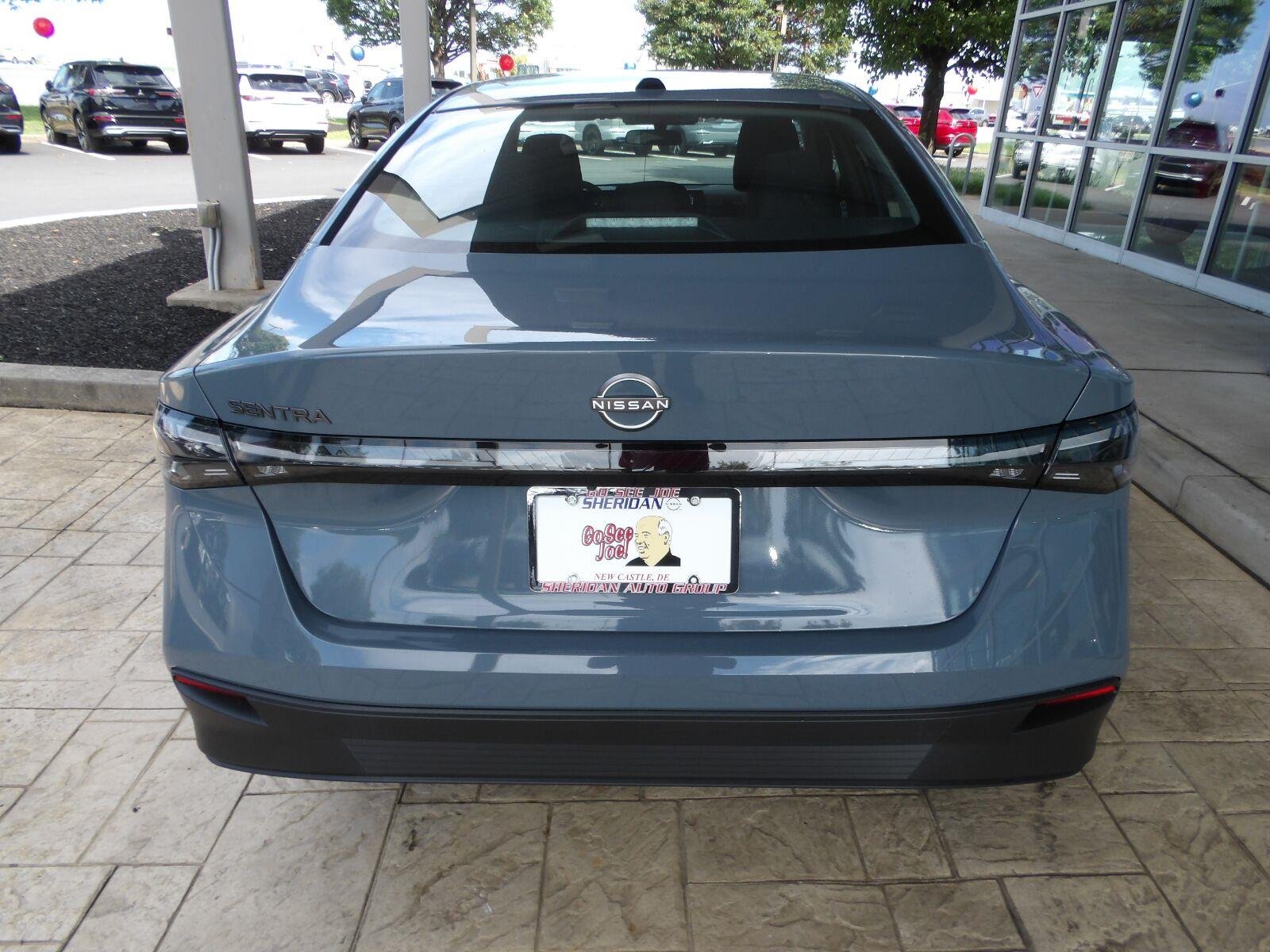 New 2027 Atlantic Gray Metallic Nissan SV image 6