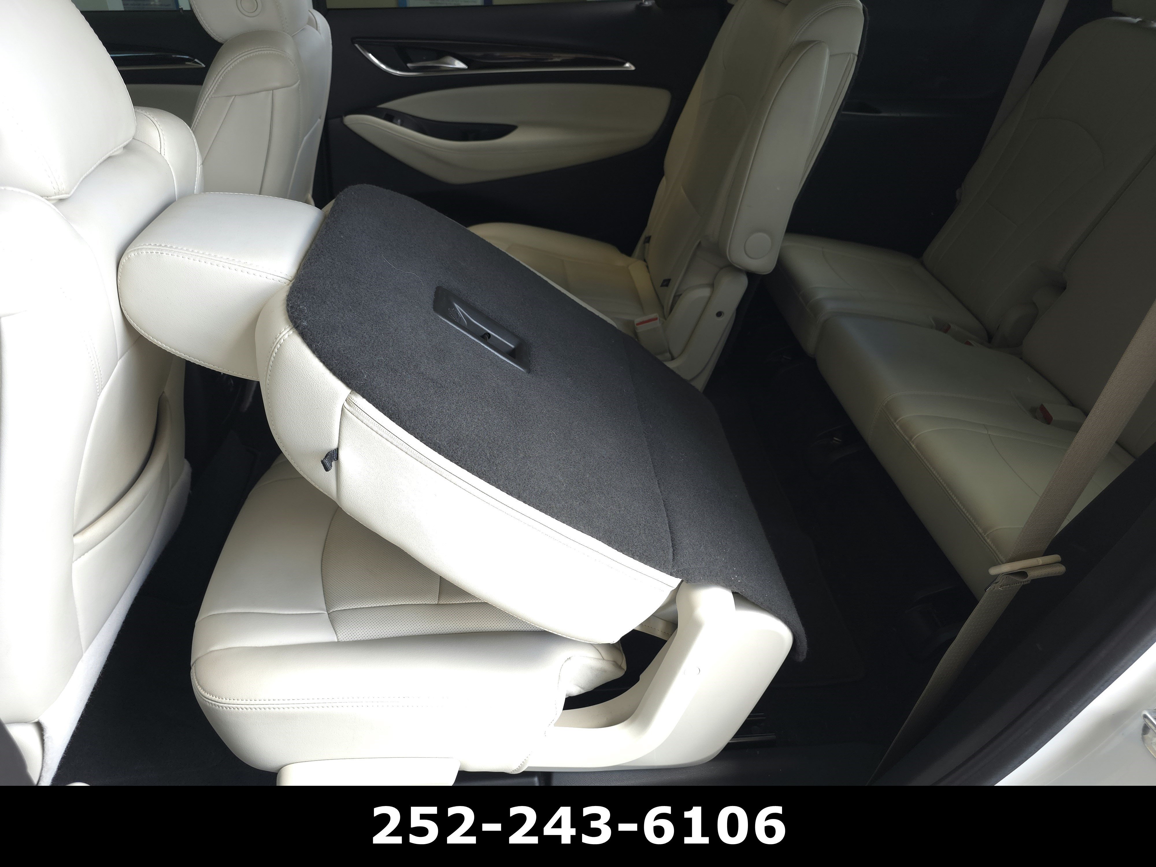 Used 2023 Summit White Buick Essence image 31