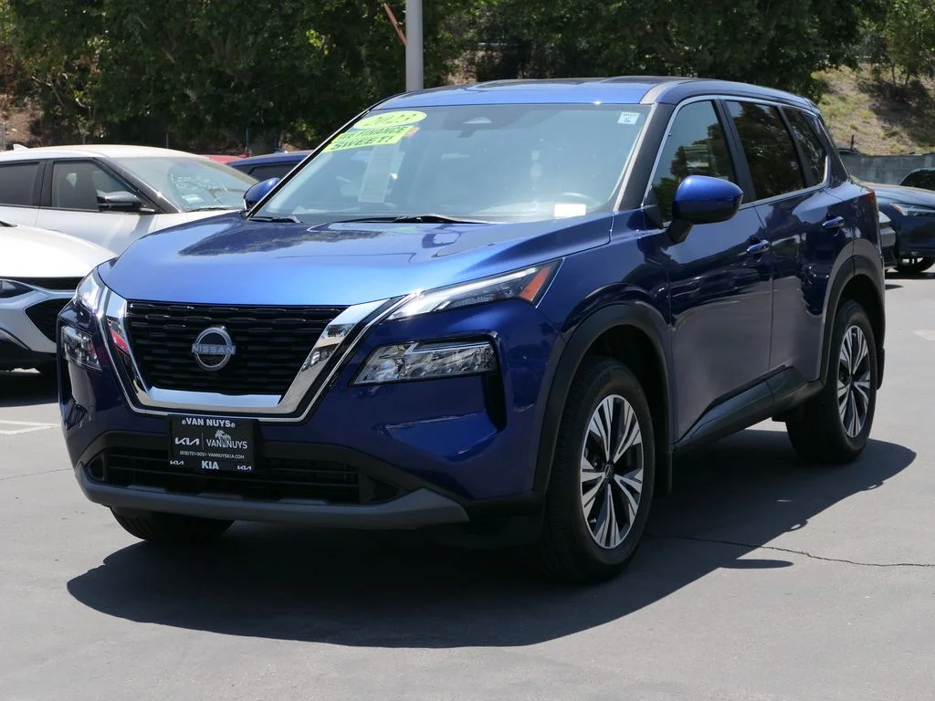 Used 2023 Blue Nissan SV image 6