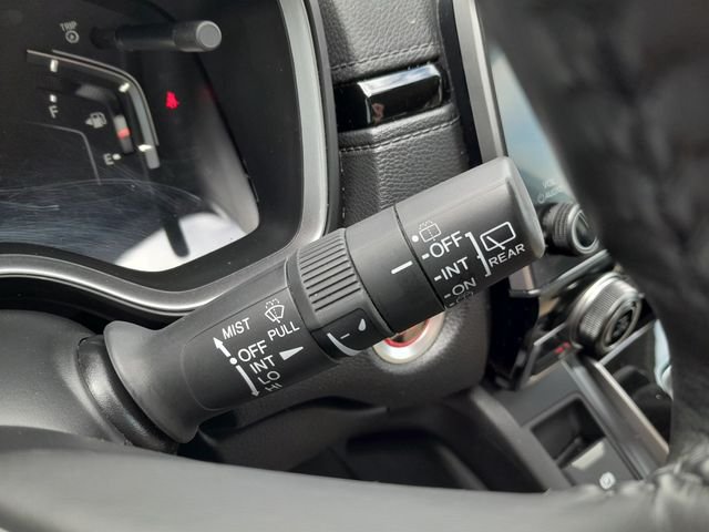 Used 2022 White Honda EX-L image 17