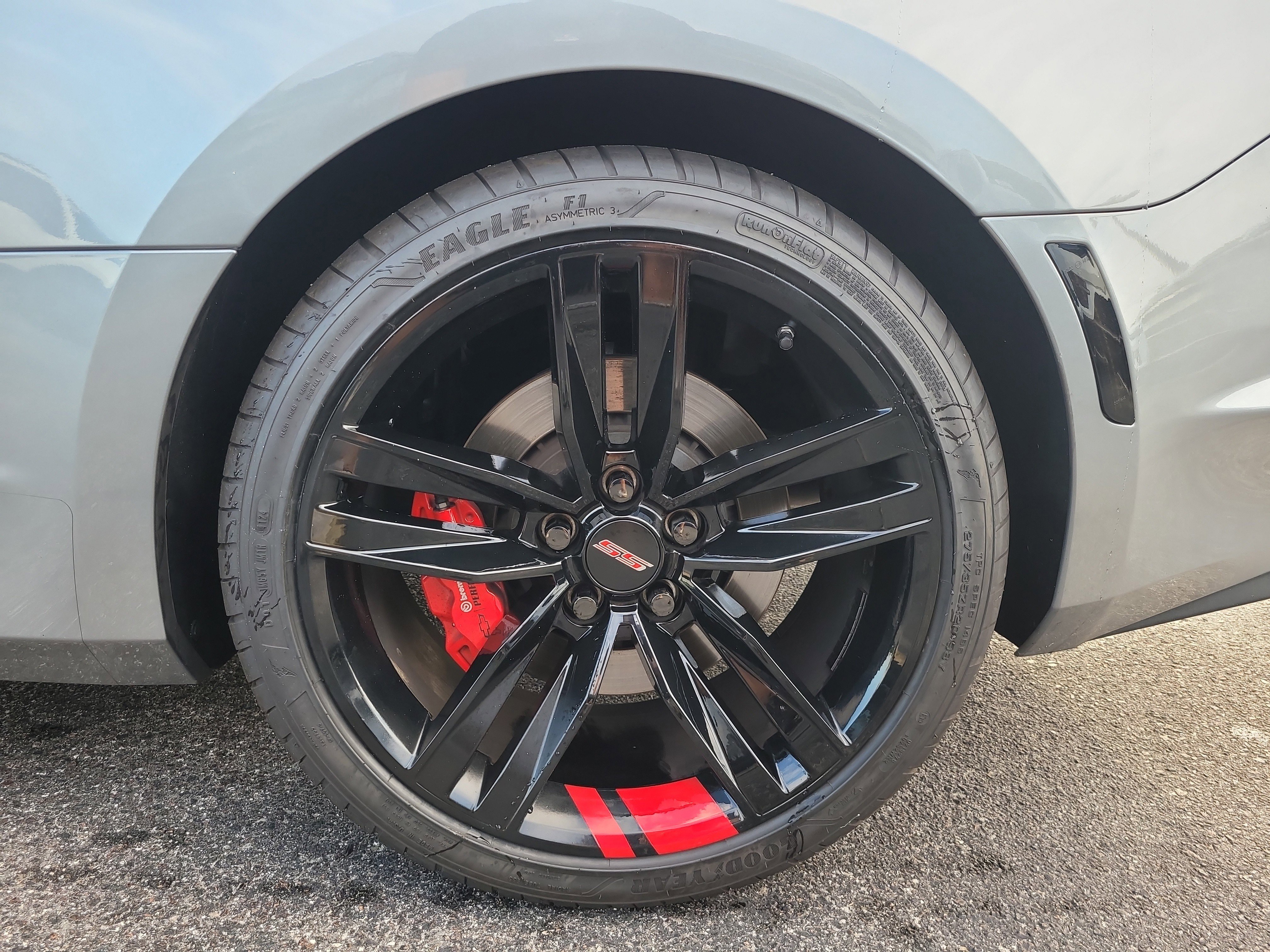 Used 2023 Sharkskin Metallic Chevrolet 1SS image 9