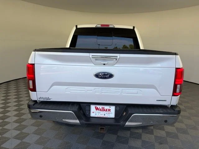 Used 2018 White Platinum Clearcoat Metallic Ford Lariat image 5