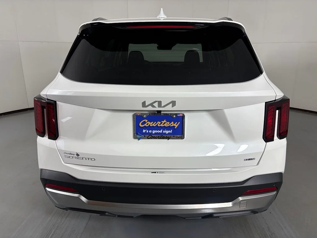 New 2026 Snow White Pearl Kia EX image 7