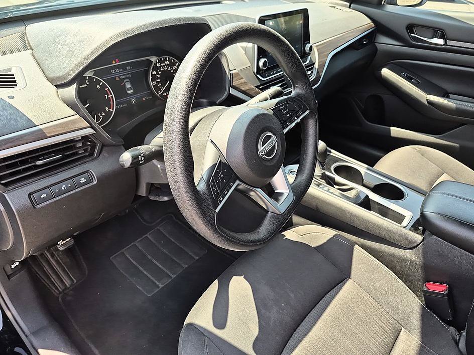 Certified Used 2024 Super Black Nissan 2.5 SV image 16