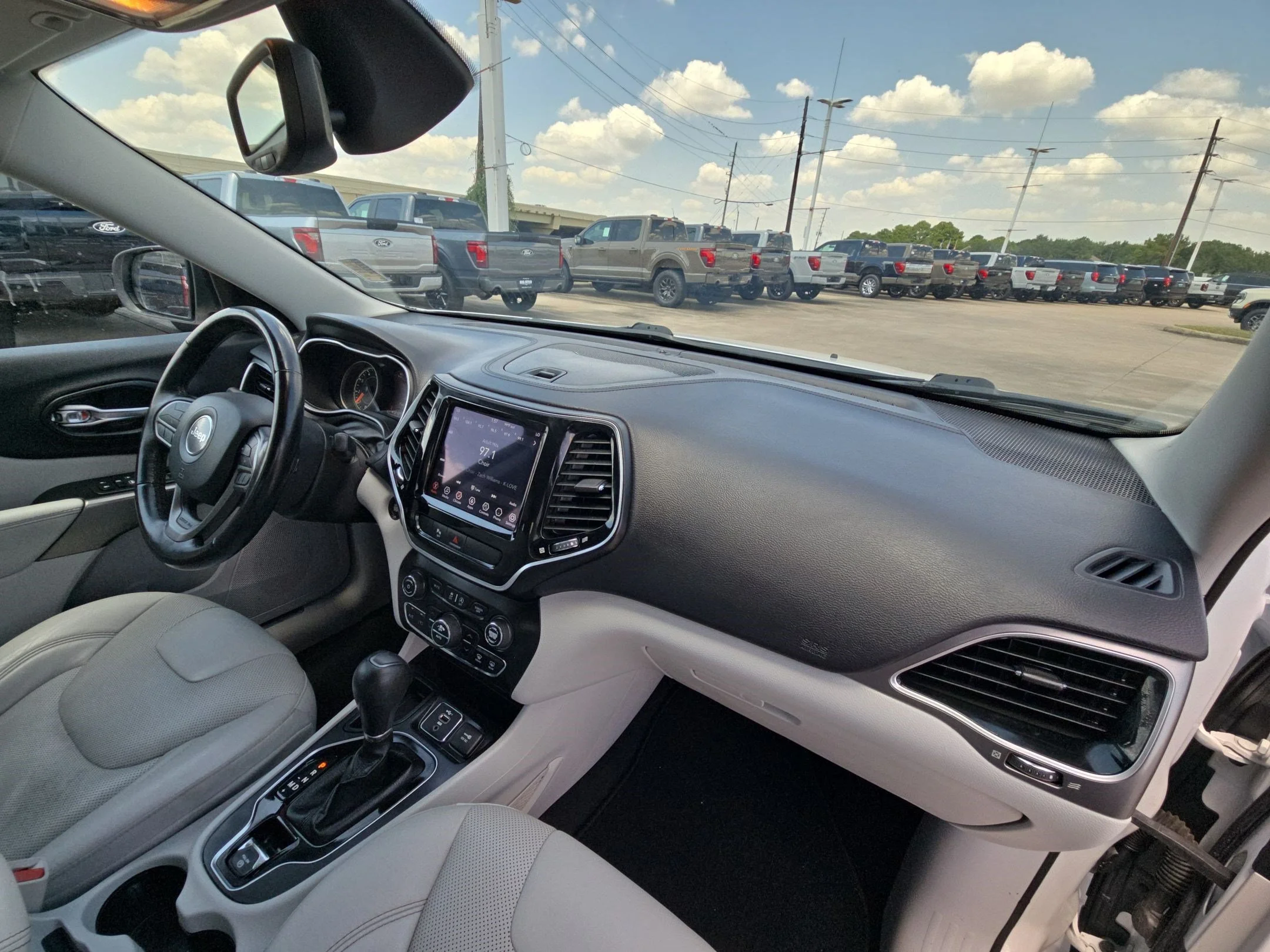 Certified Used 2020 Bright White Clearcoat Jeep Limited image 26