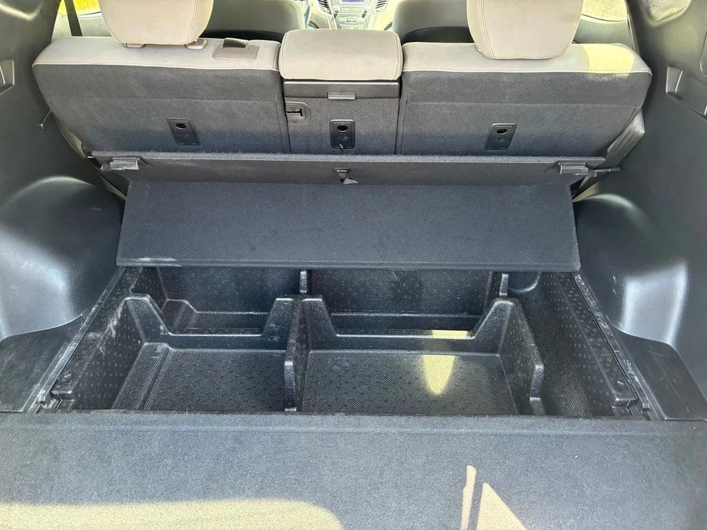 Used 2017 Silver Hyundai 2.4 Base image 50