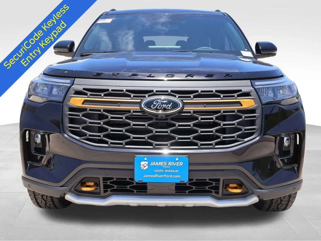 New 2026 Agate Black Metallic Ford Tremor® image 8