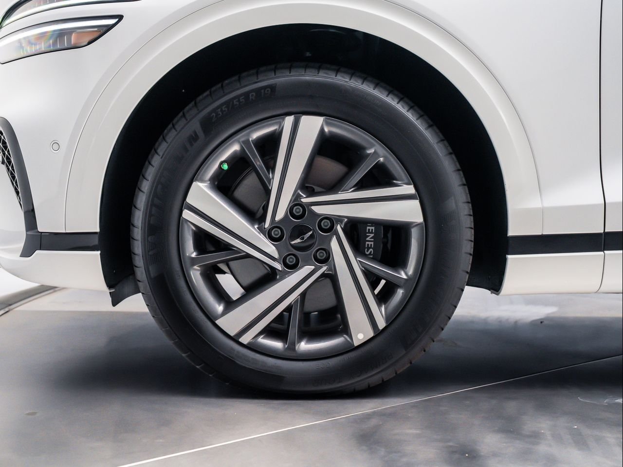 2026 GENESIS GV70 Sport Advanced - Photo 13
