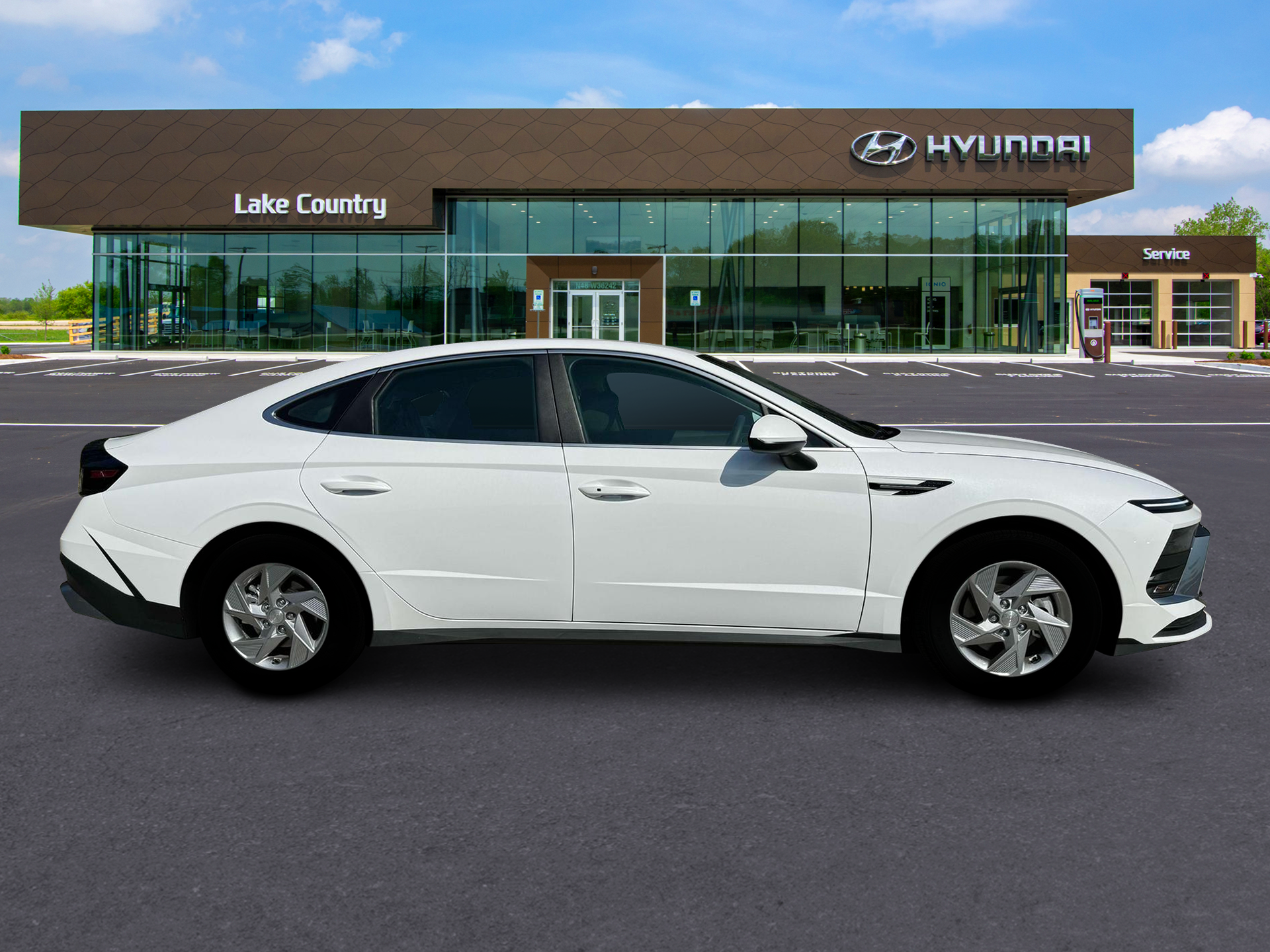 New 2025 White Hyundai SE image 9