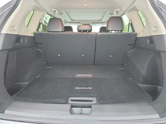 Used 2026 Gray Nissan Platinum image 55