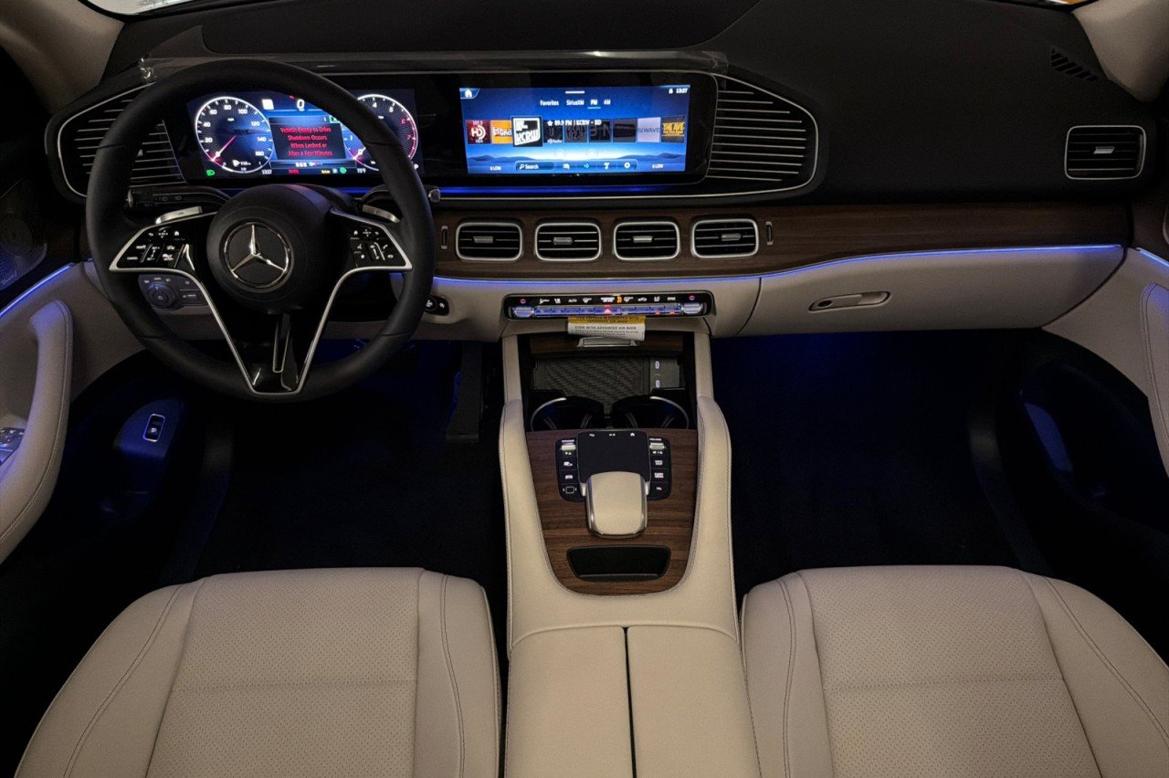 New 2026 Polar White Mercedes-Benz GLE 450 4MATIC® SUV image 12