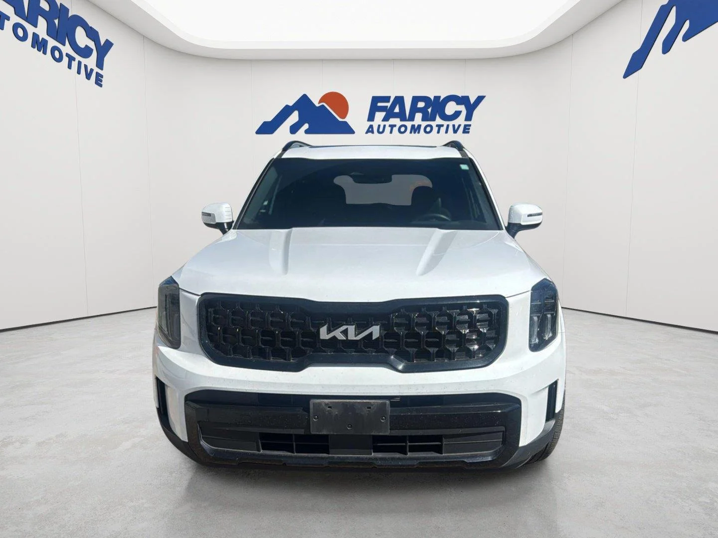 Used 2024 Glacial White Pearl Kia EX X-Line image 2