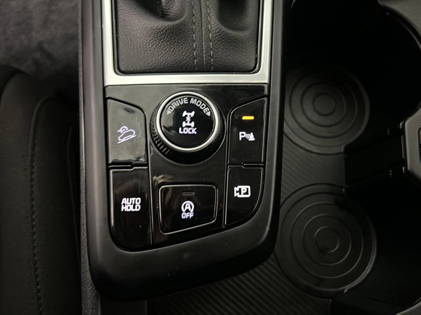 Used 2024 Gravity Gray Kia LX image 22