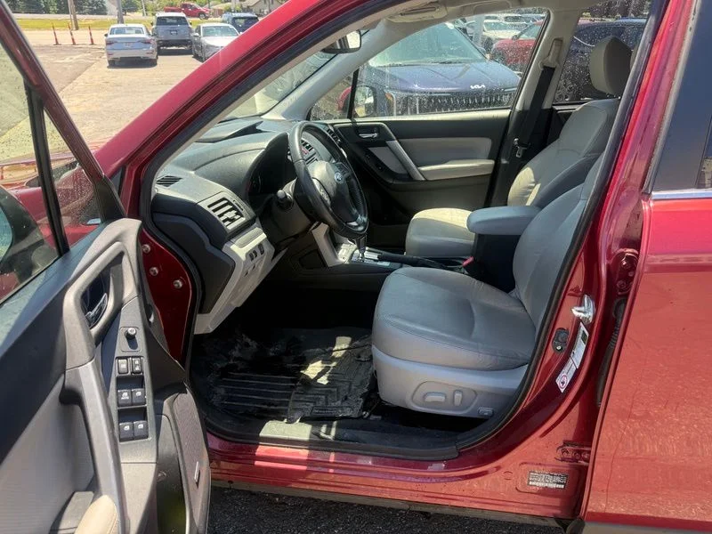 Used 2014 Red Subaru 2.5i Touring image 9