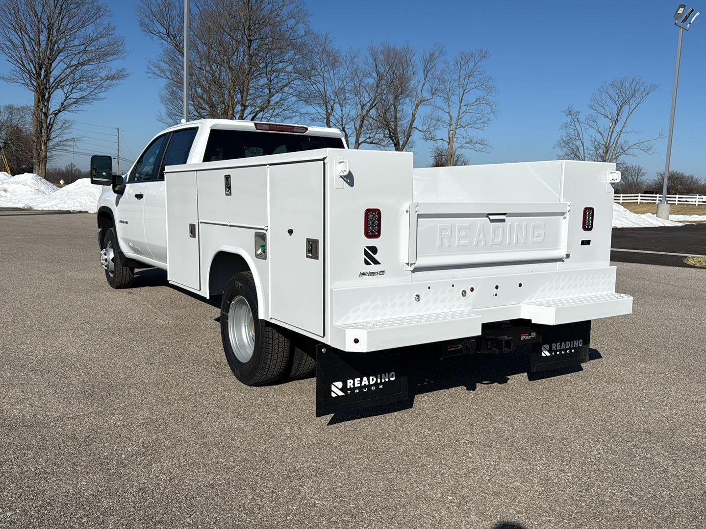 New 2026 Summit White Chevrolet Work Truck image 18