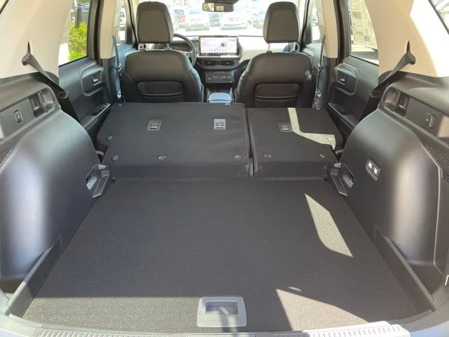 New 2026 SPACE WHITE Ford Outer Banks image 35