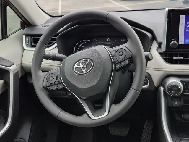 Used 2024 Ruby Flare Pearl Toyota XLE Premium image 17