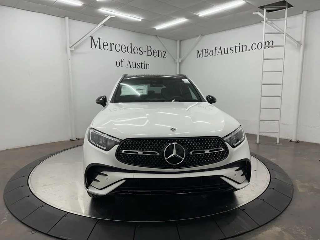Used 2026 White Mercedes-Benz GLC 300 image 2