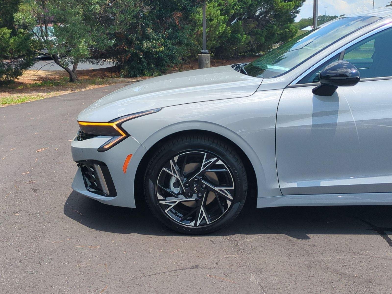 New 2026 Wolf Gray Kia GT-Line image 10