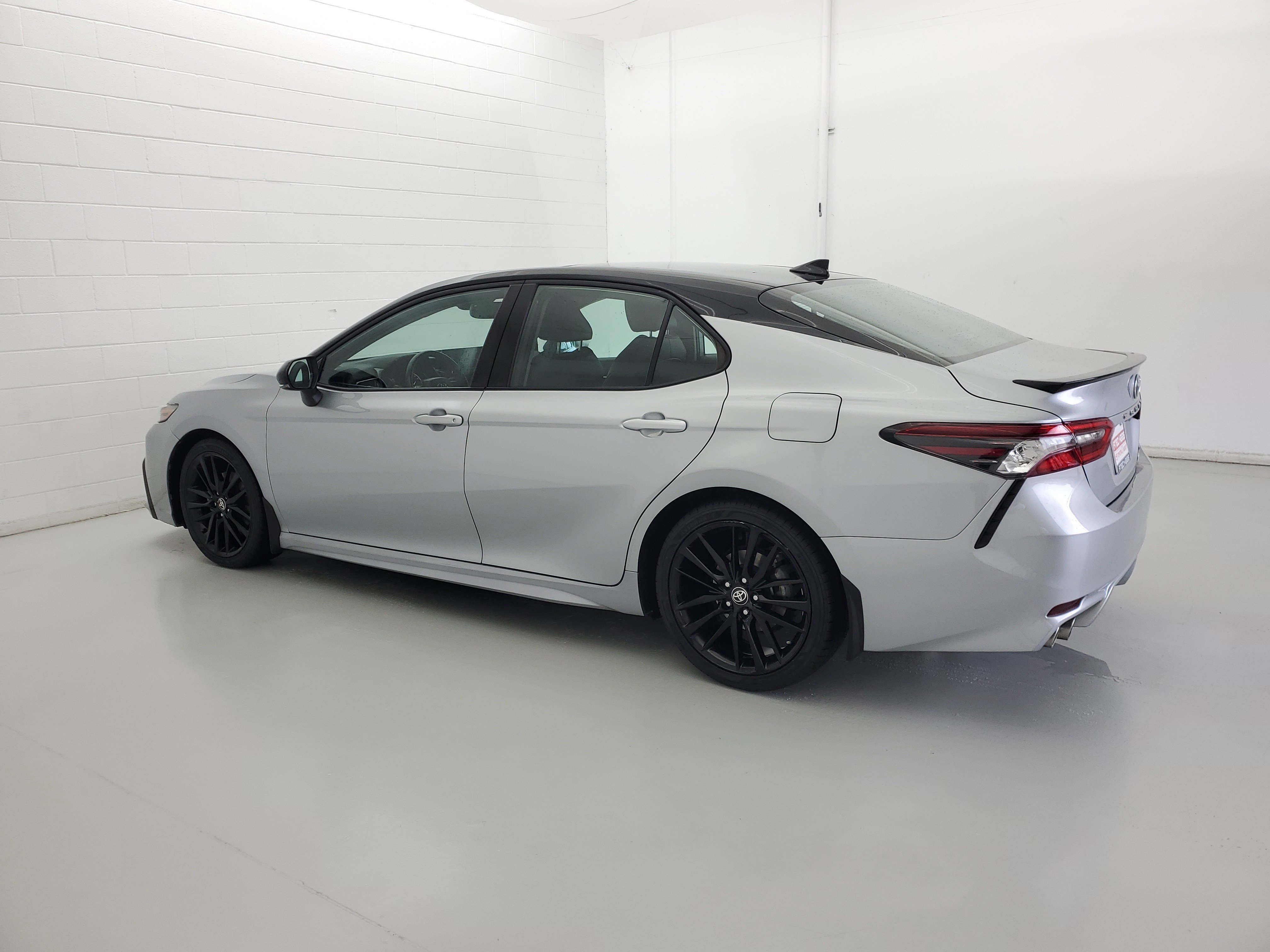 Used 2023 Celestial Silver Metallic/Midnight Black Metallic Toyota XSE image 7