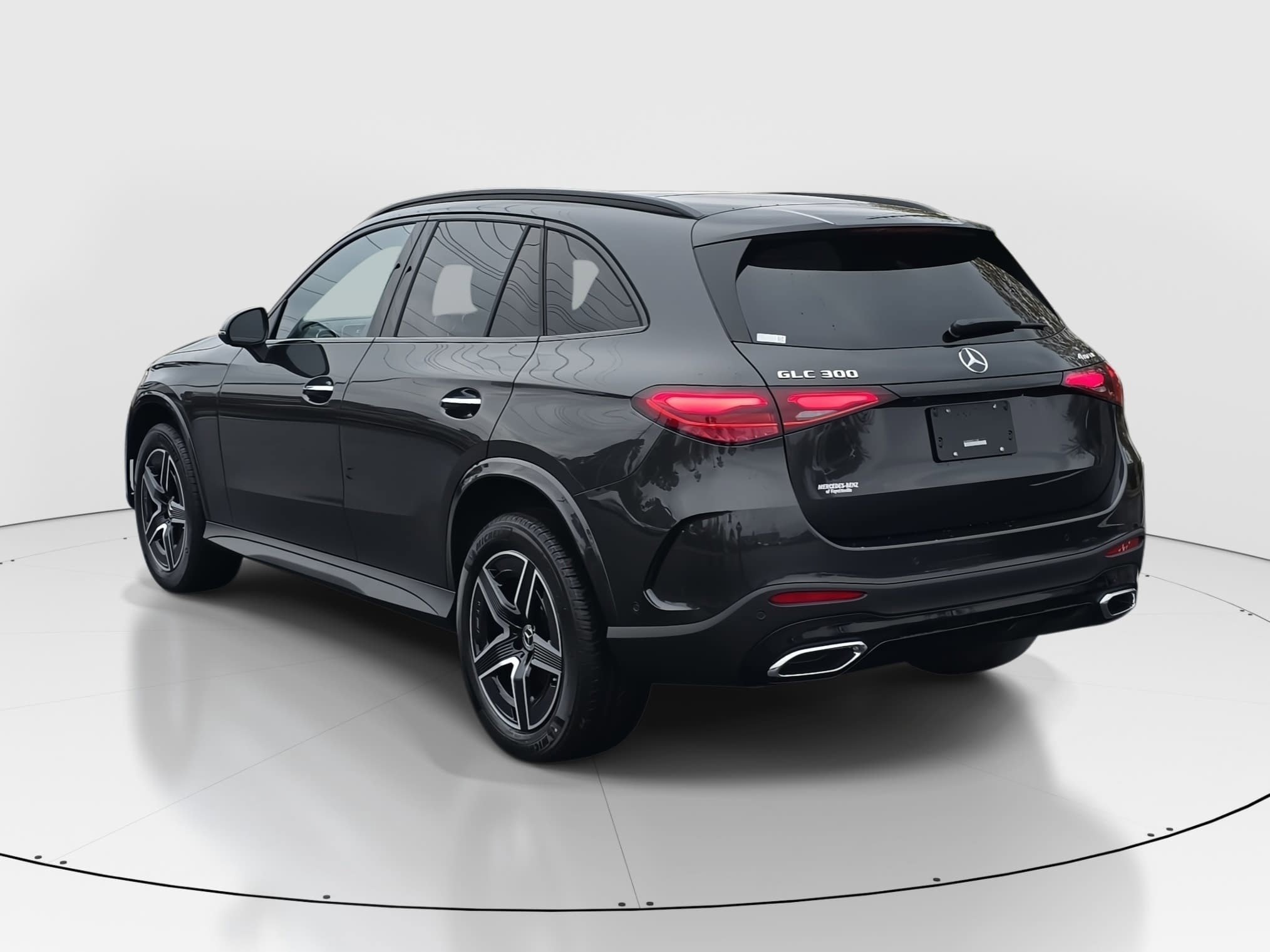 New 2026 Graphite Grey Metallic Mercedes-Benz GLC300 image 7