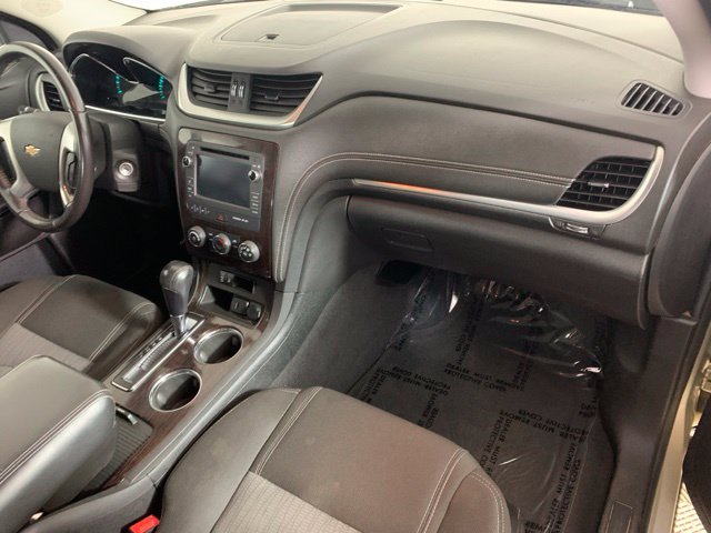 Used 2017 Gold Chevrolet LT image 7