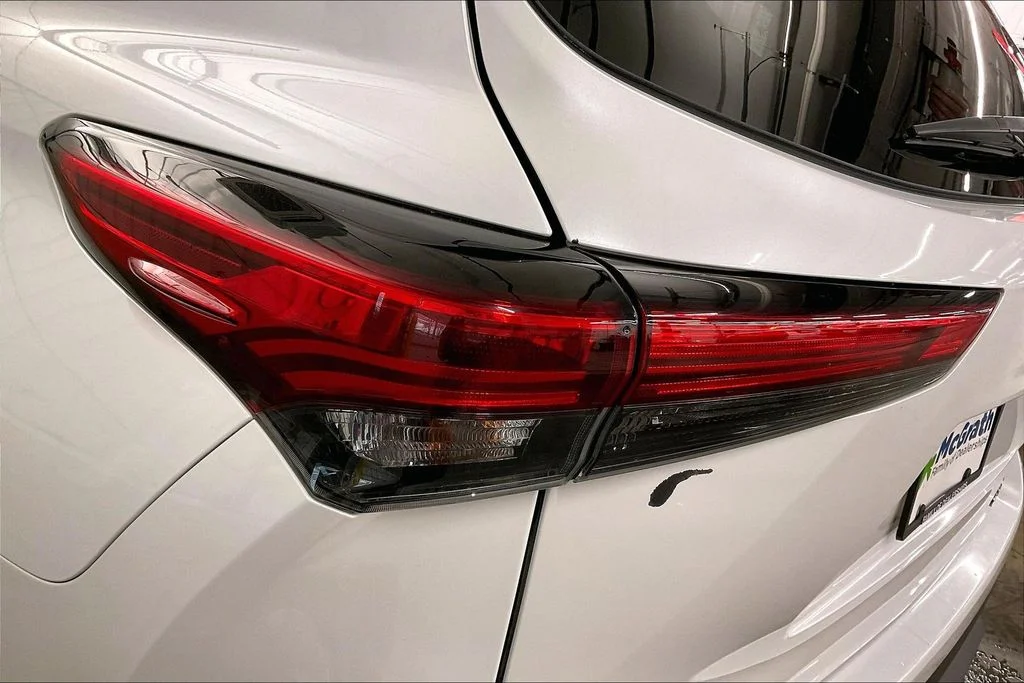 Used 2023 Beige Toyota XLE image 35