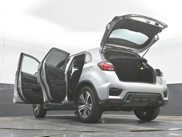 Used 2024 Silver Mitsubishi 2.0 ES image 52