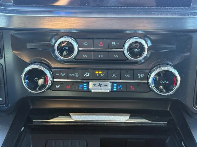 Used 2025 Black Ford Lariat image 24