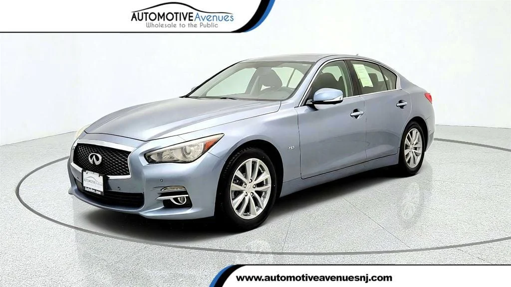 Used 2017 Hagane Blue INFINITI 2.0t Premium RWD w/ Driver Assistance Package & Premium Plus image 1
