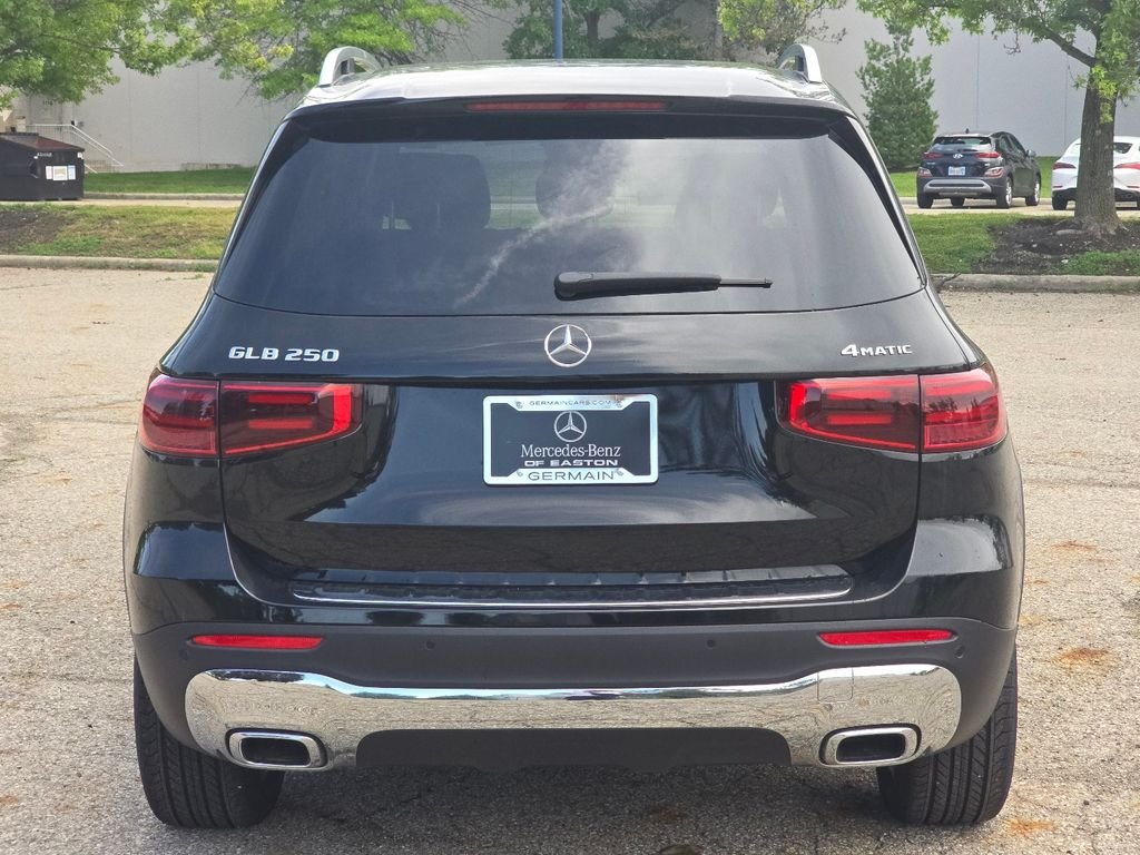 New 2026 Cosmos Black Metallic Mercedes-Benz GLB 250 image 15
