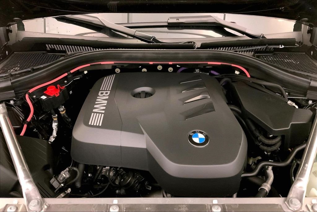 Used 2026 Dark Graphite Metallic BMW  image 8