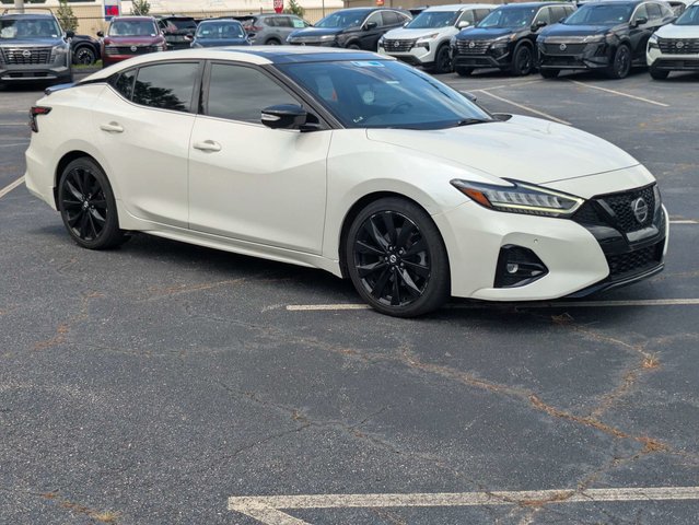 2022 Nissan Maxima SR