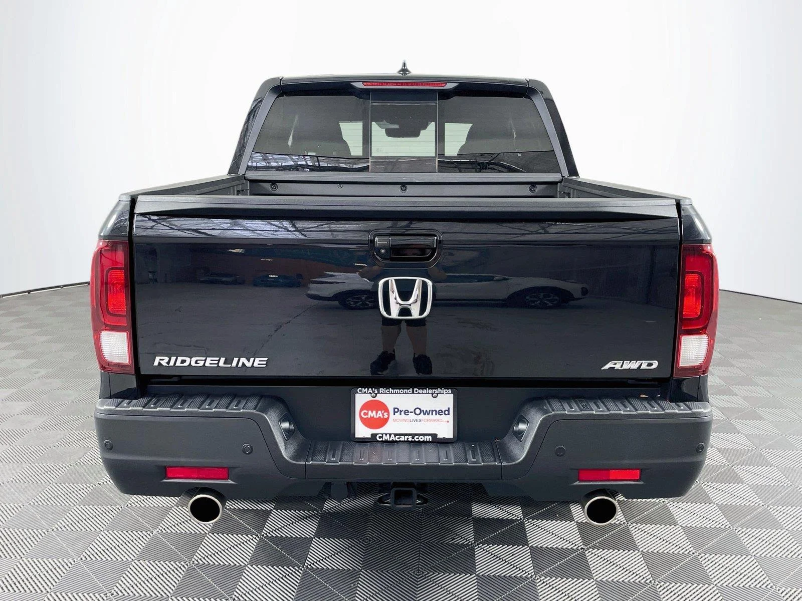 Certified Used 2021 Crystal Black Pearl Honda Black Edition image 9