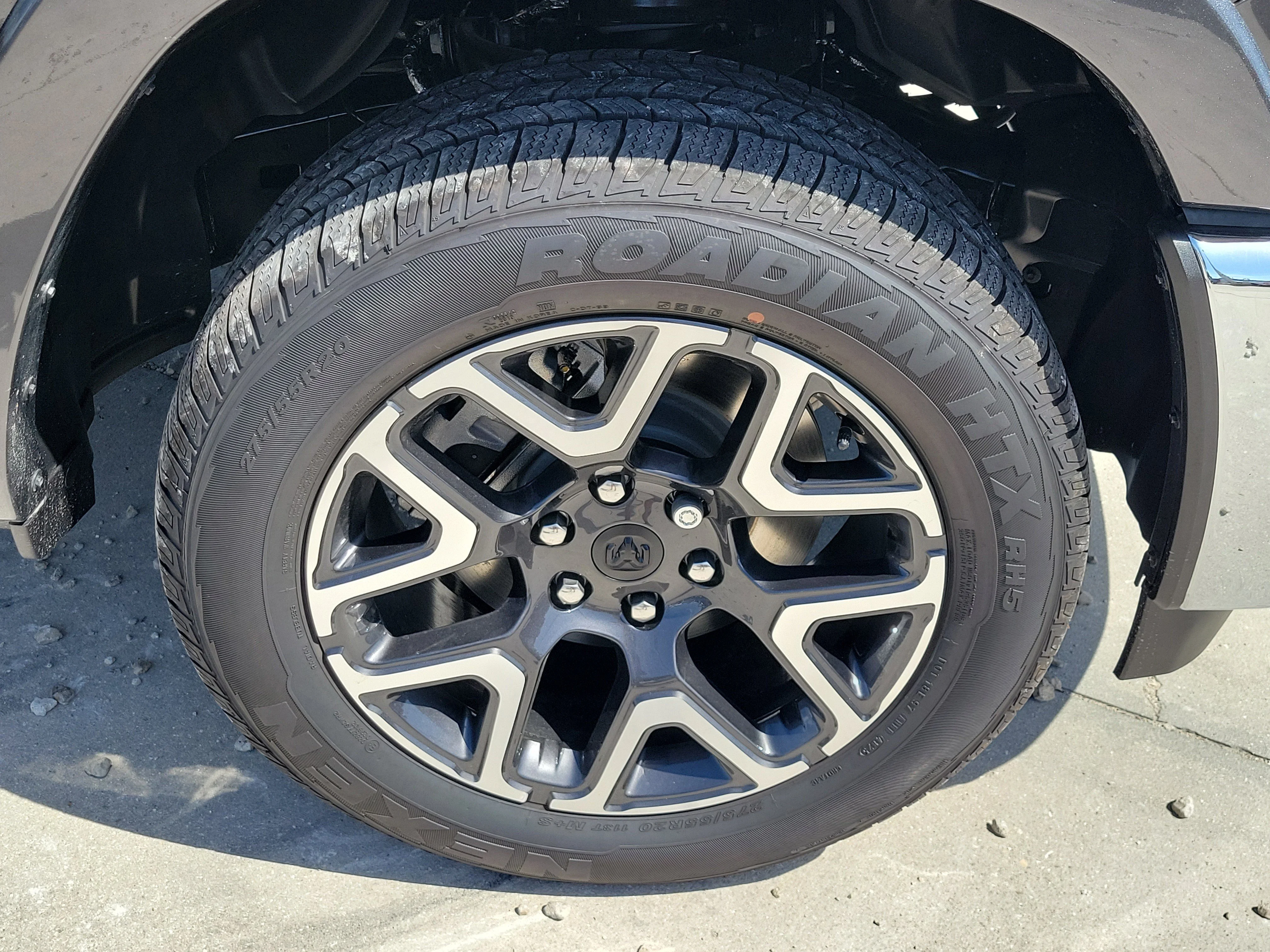 New 2026 Granite Crystal Metallic Clearcoat RAM Laramie image 8